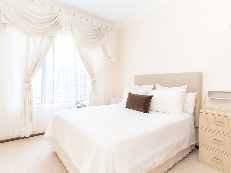 Modern 2 Bed 2 Bath Apartment with Backup Power in Prime Olivedale - Photo 5