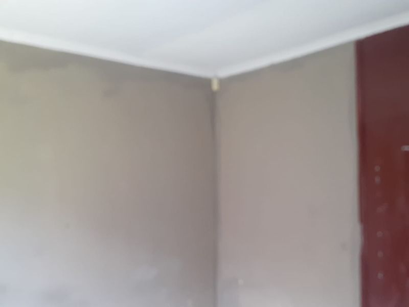 A home awaiting a TLC home lover - Photo 8