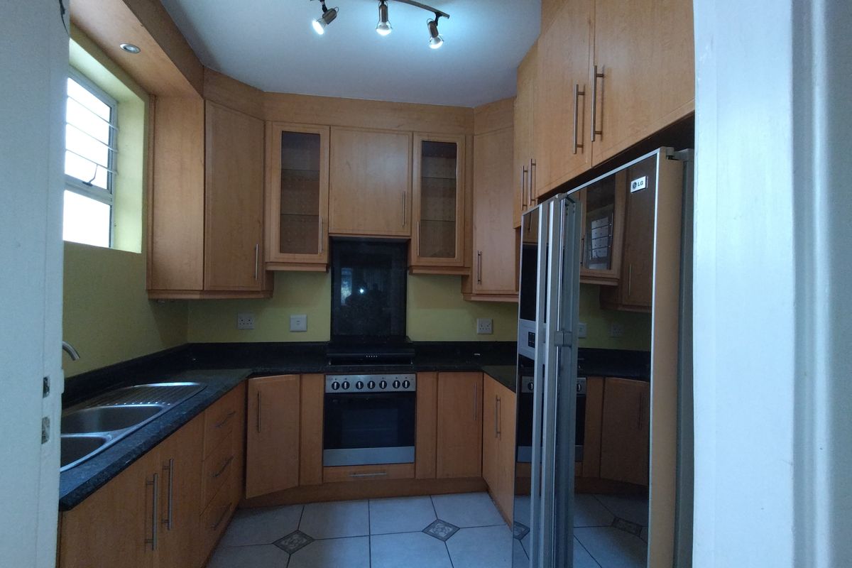 2.5 Beds  1 Garage Pet friendly Glenwood - Photo 3