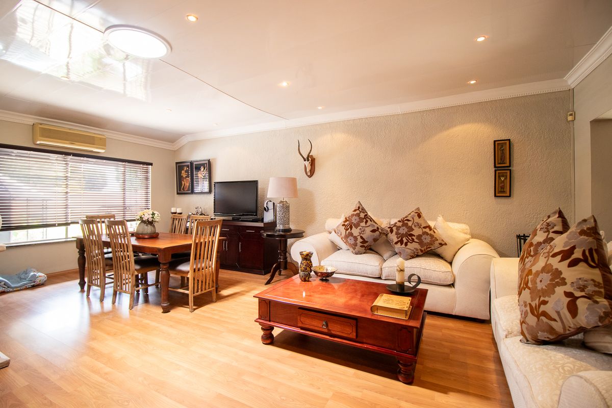 A RARE DIAMOND IN THE HEART OF RACEVIEW !!!! ABSOLUTELY IMMACULATE!!! - Photo 5