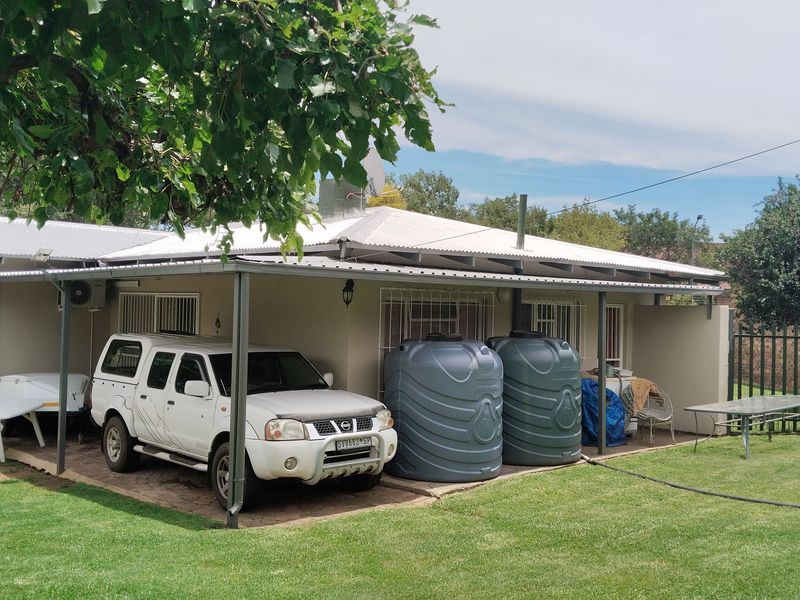 Neat, Secure & Perfectly Located Family Home – Move-In Ready - Photo 3