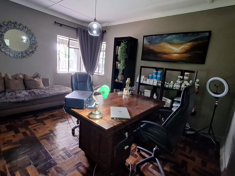 House close to CBD for sale - Photo 9