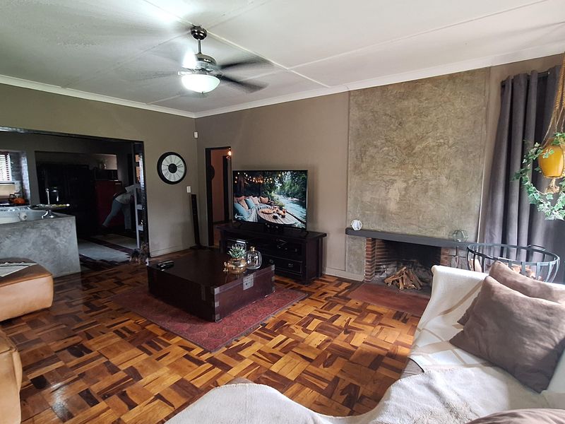 House close to CBD for sale - Photo 4