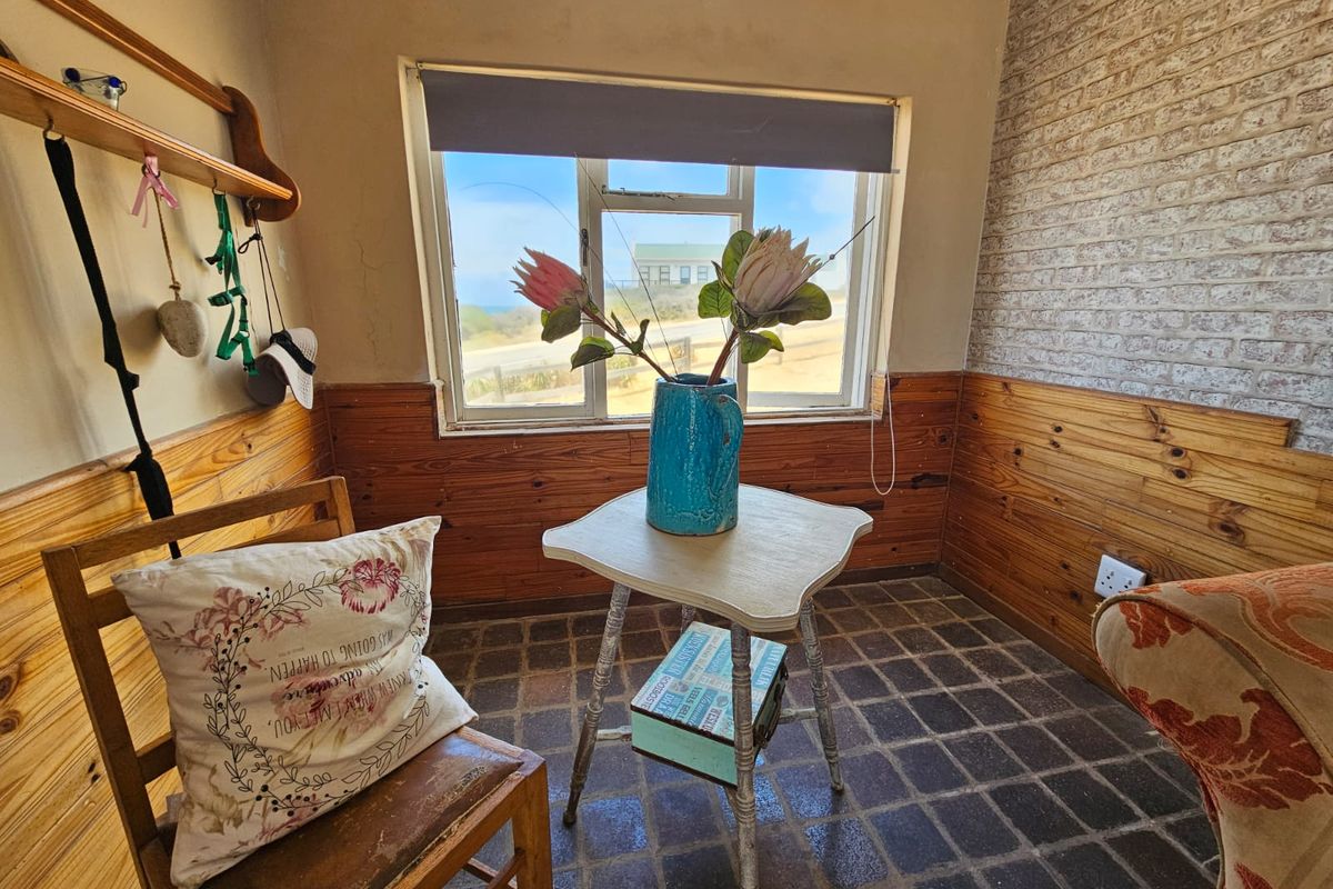 Where the ocean becomes part of everyday living. - Photo 4