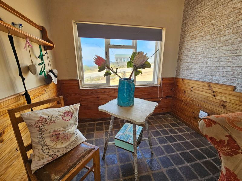 Where the ocean becomes part of everyday living. - Photo 4