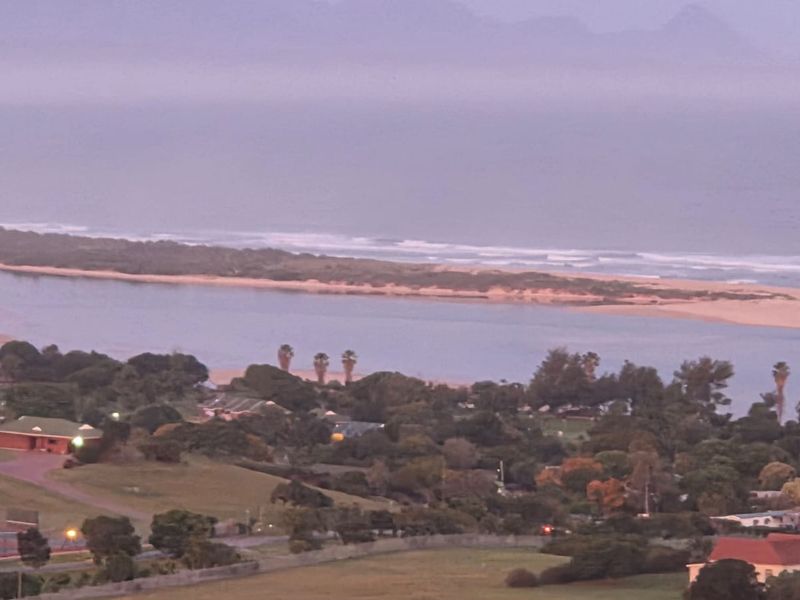 Awe-Inspiring Vista – Ocean, Lagoon, Golf Course & Mountain Views - Photo 3