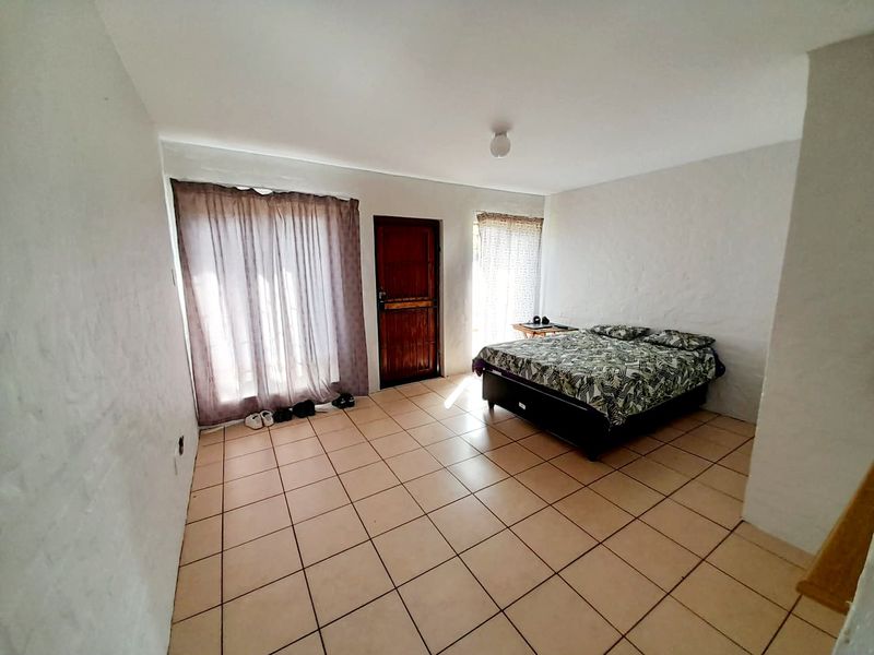 Perfect investment opportunity! Neat & Secure Ground-Floor Bachelor Flat in Heiderand, Mossel Bay - Photo 7