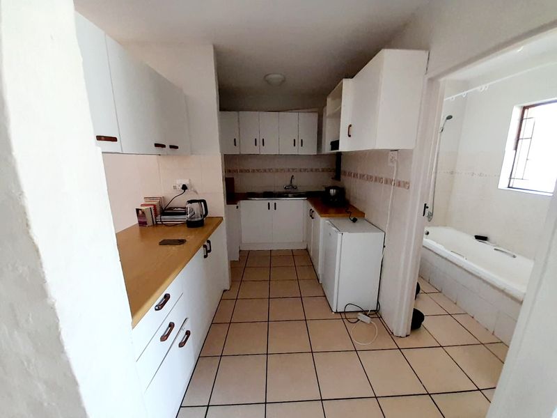 Perfect investment opportunity! Neat & Secure Ground-Floor Bachelor Flat in Heiderand, Mossel Bay - Photo 6