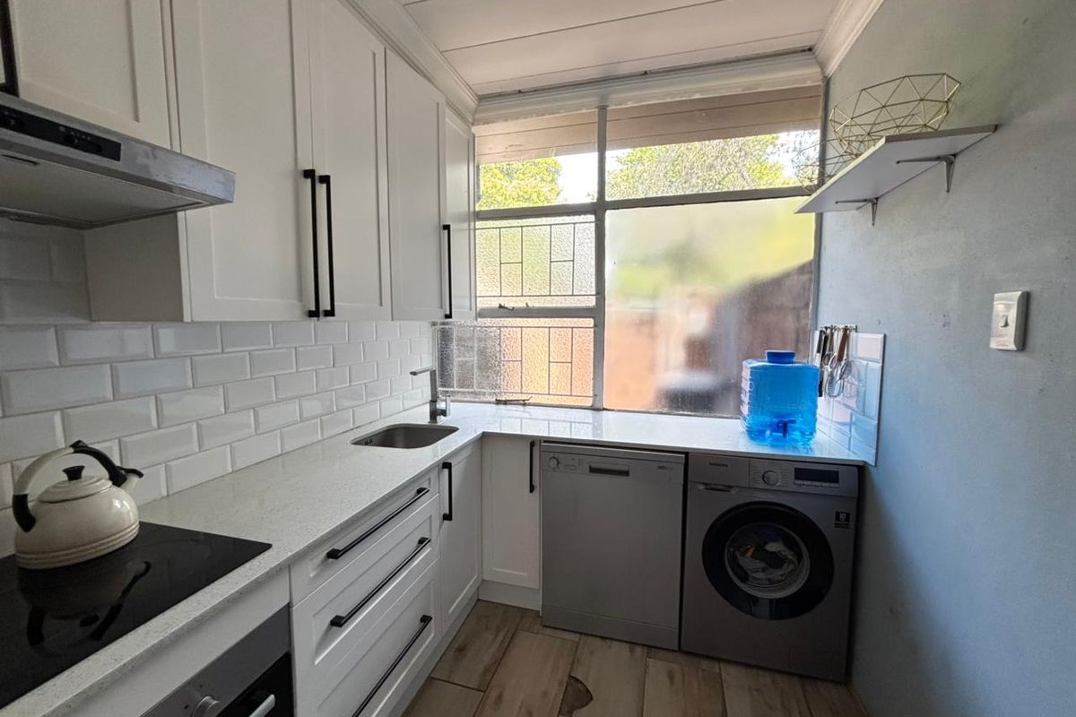 Just listed - Photo 4