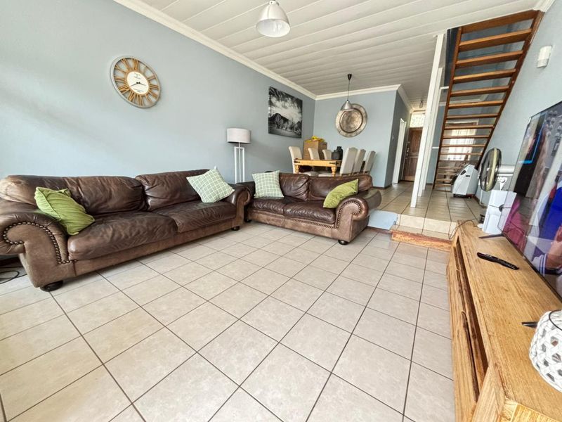 Just listed - Photo 6