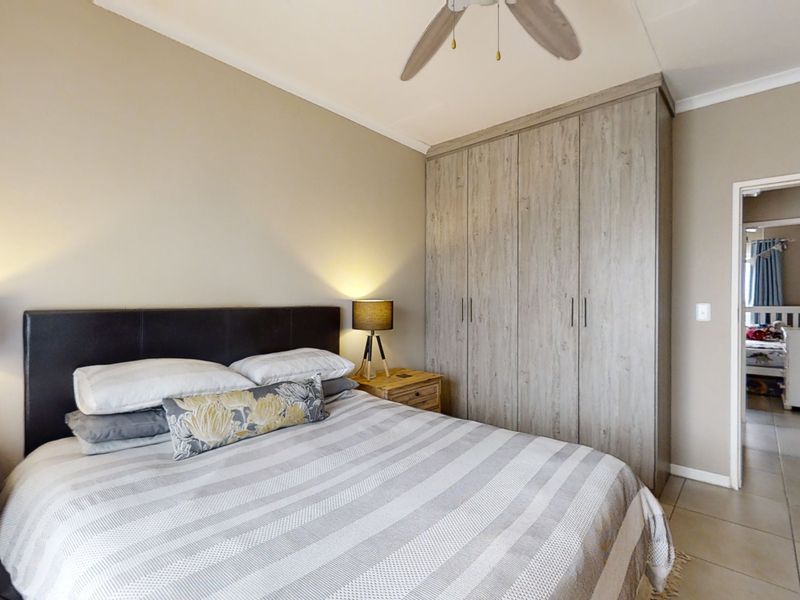 Move-In Ready Two-Bedroom Apartment in Sought-After Goedeburg - Photo 8