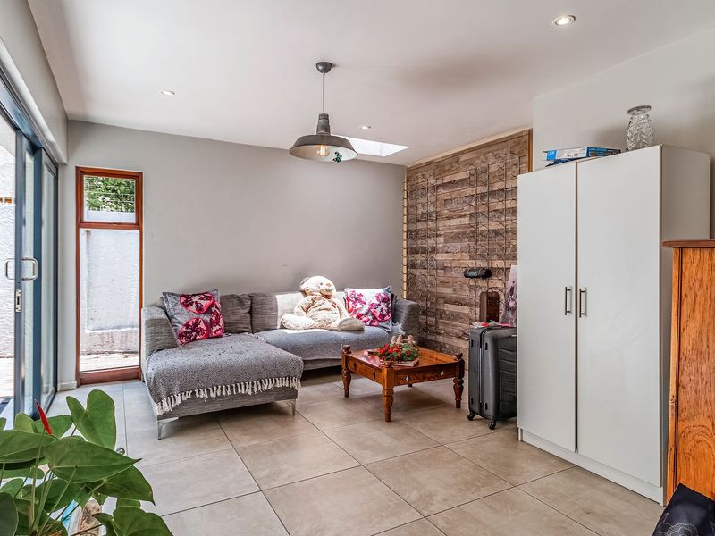 Three Bed Home in our Rory Byrne Enclosure. Newly Renovated - Photo 7