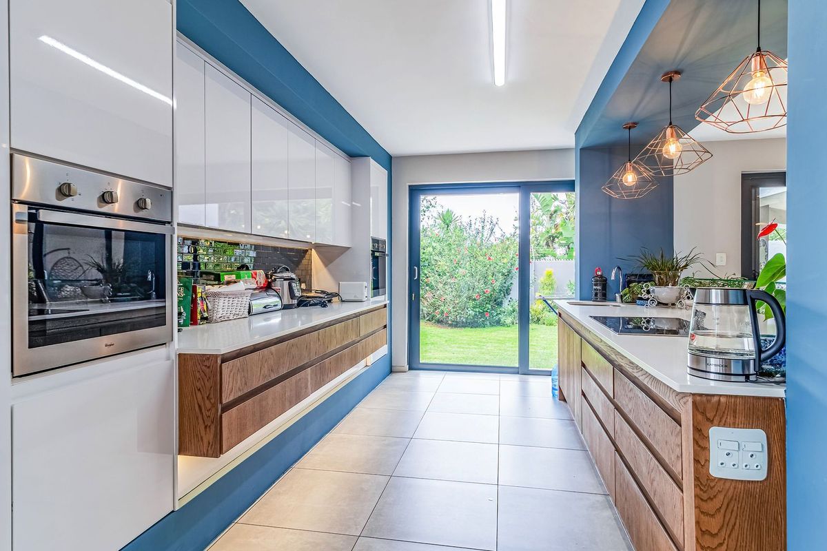 Three Bed Home in our Rory Byrne Enclosure. Newly Renovated - Photo 2