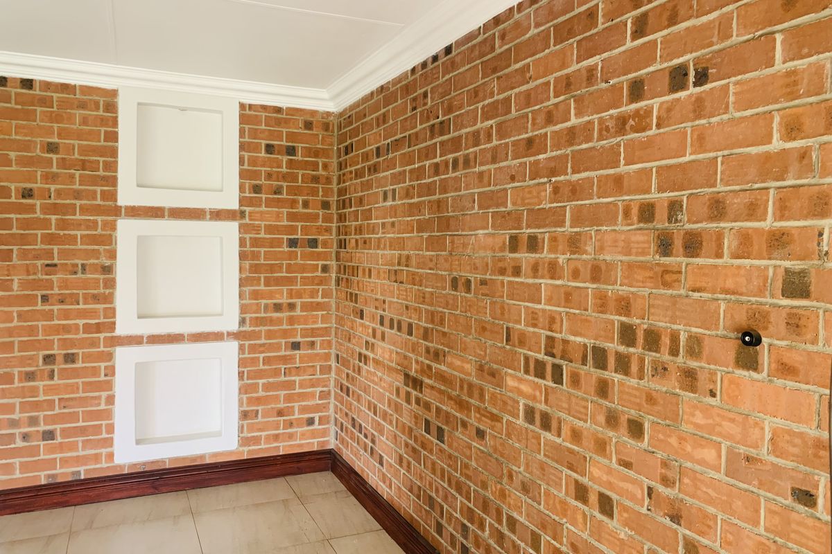 Secure Modern Living In Desired Suburb! - Photo 3