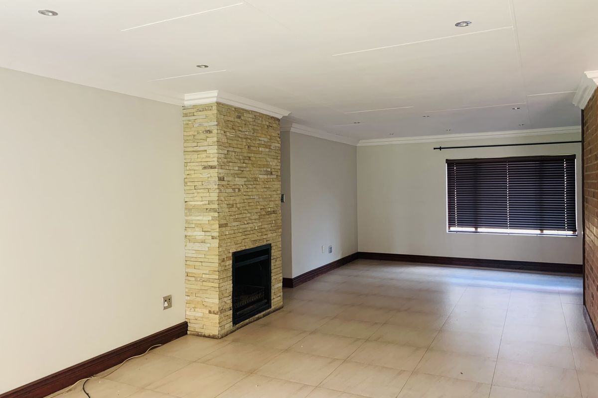 Secure Modern Living In Desired Suburb! - Photo 5