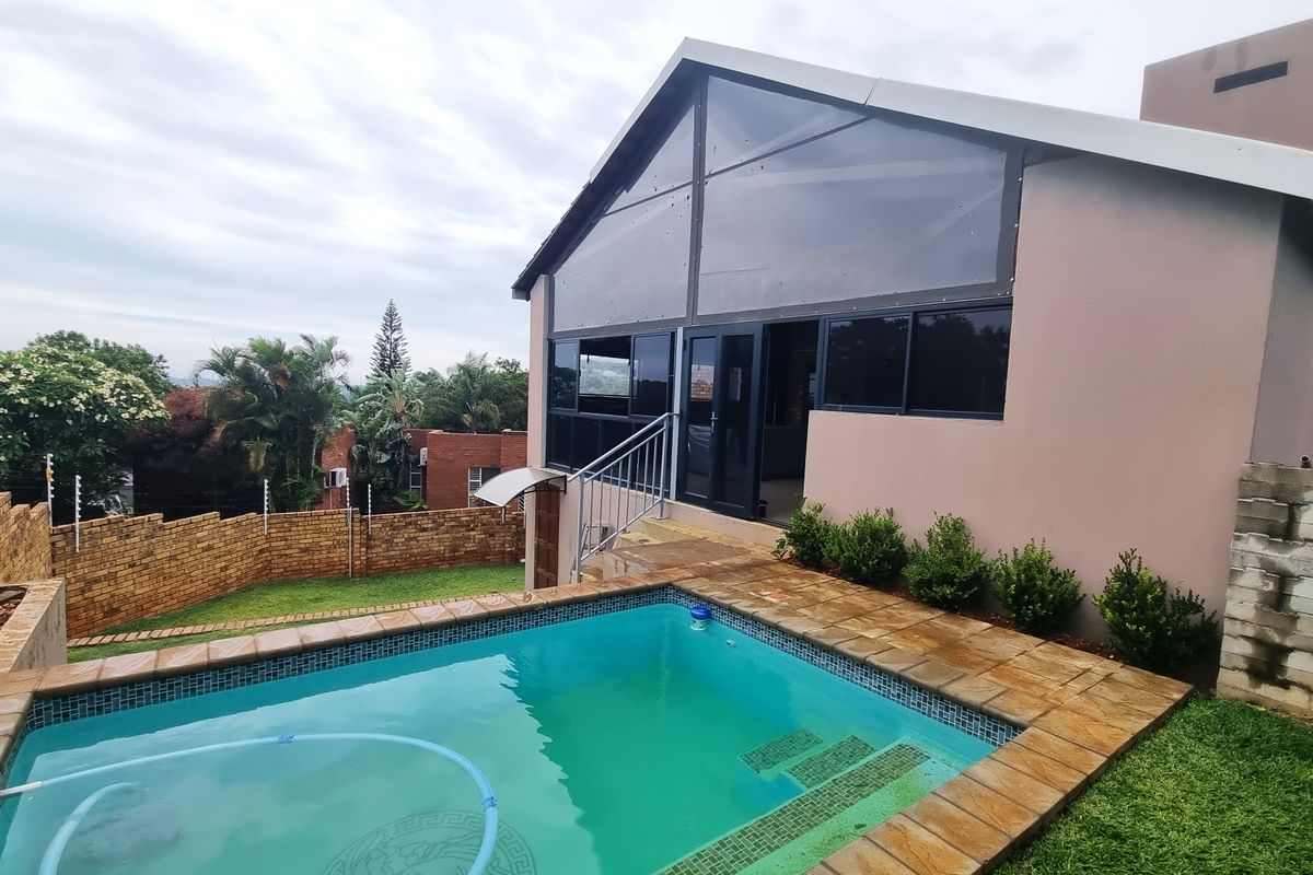 Charming 4-bedroom home in Cashan, Rustenburg—perfect for families seeking comfort and convenience! - Photo 2