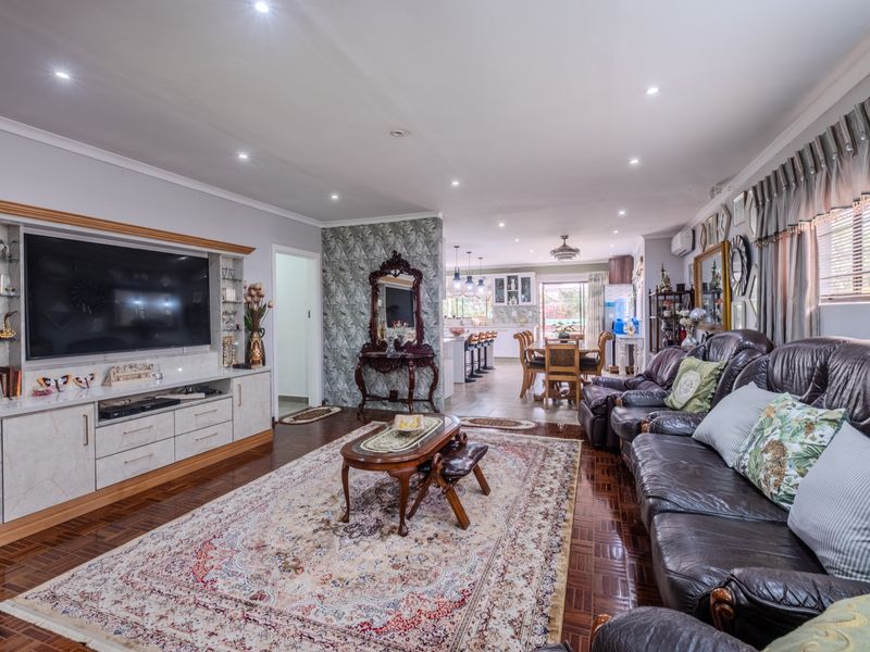 A Durban North Home Worth Your Consideration - Photo 5