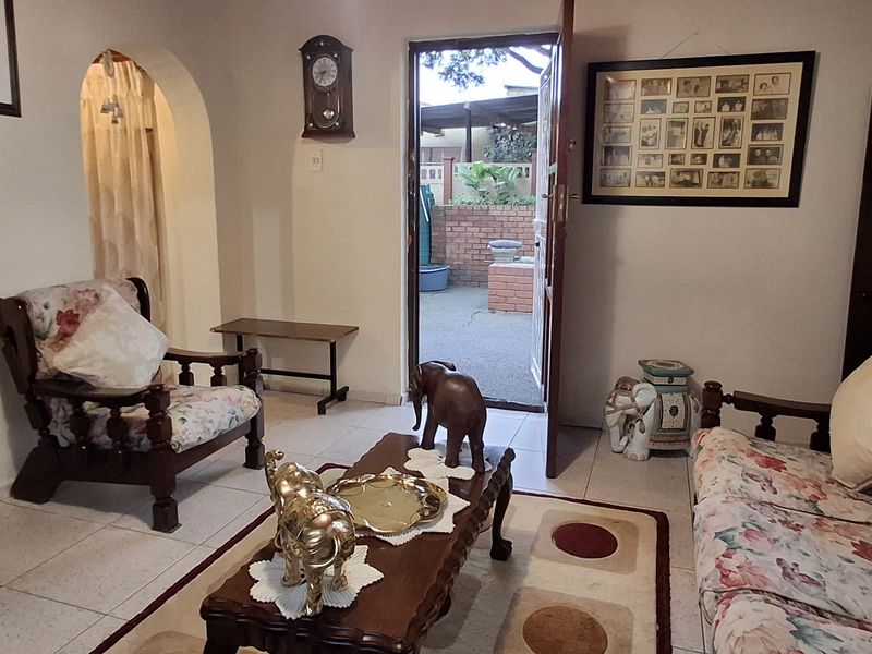 3 Bedroom Family Home - Photo 10