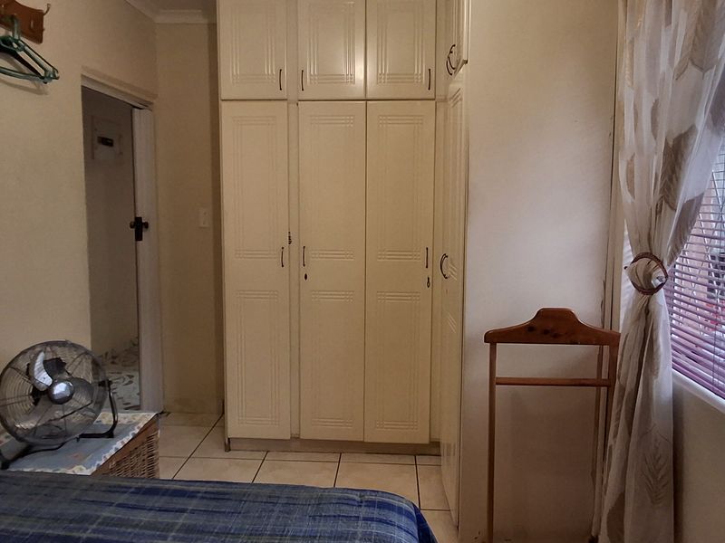 3 Bedroom Family Home - Photo 8