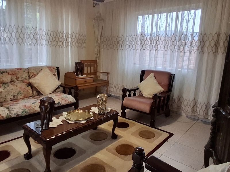 3 Bedroom Family Home - Photo 9