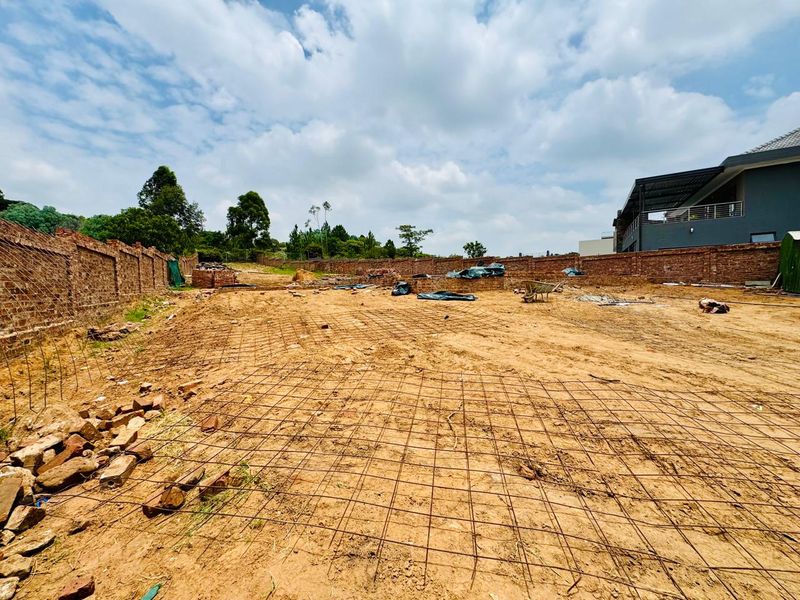 Modern 3-Bedroom Family Home in Zambezi Manor Lifestyle Estate - Photo 3