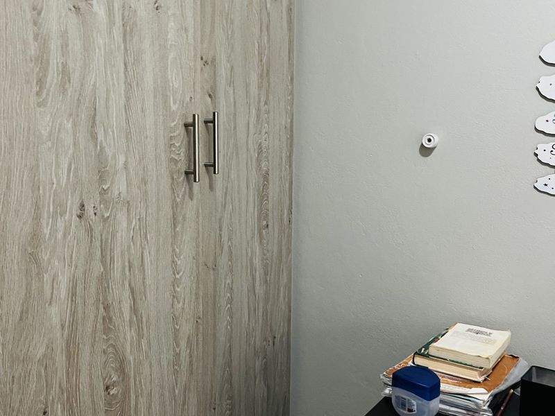 Charming ground floor 2 -Bedroom Apartment with private garden - Photo 5