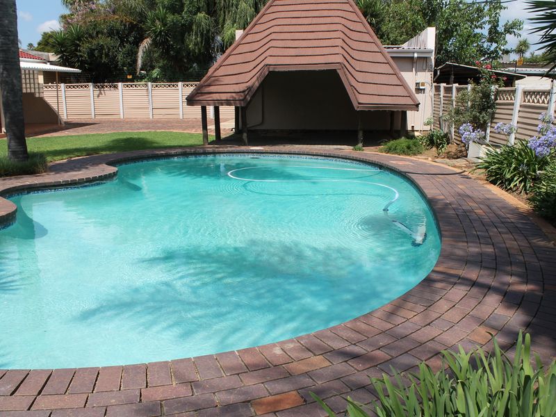 Space, Style & Security in the Heart of Randhart - Photo 3