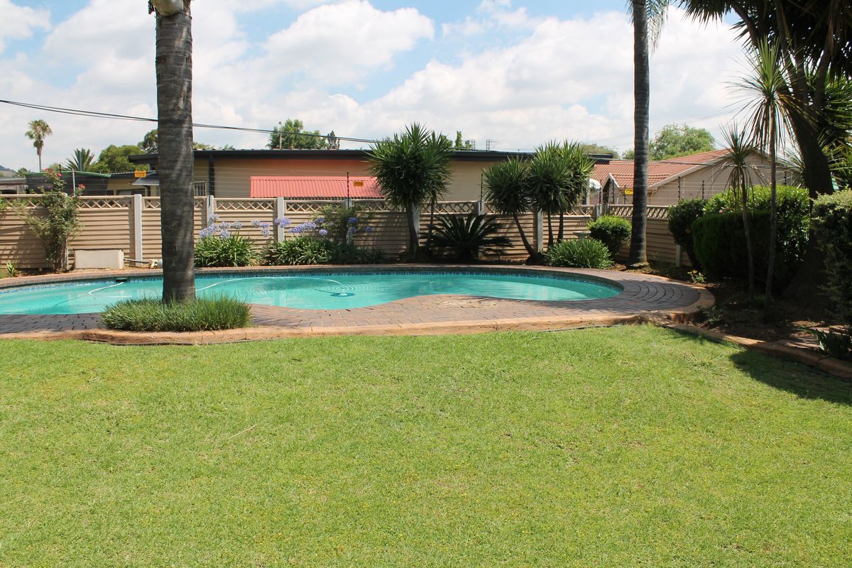 Space, Style & Security in the Heart of Randhart - Photo 2