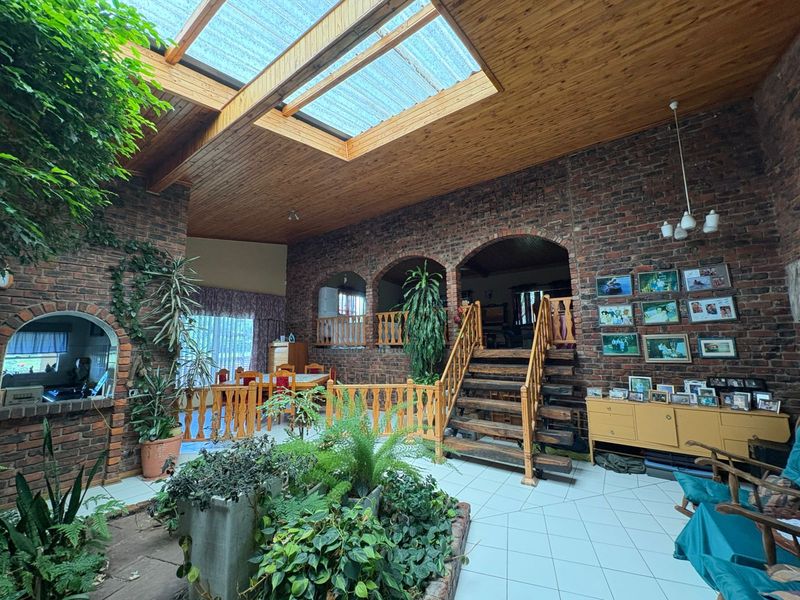 Prime Investment Property for Sale in Schuinshoogte - Photo 7