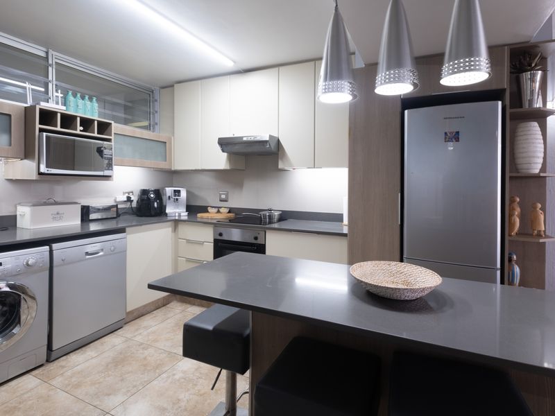 BREATHTAKING UNIT! - Photo 10