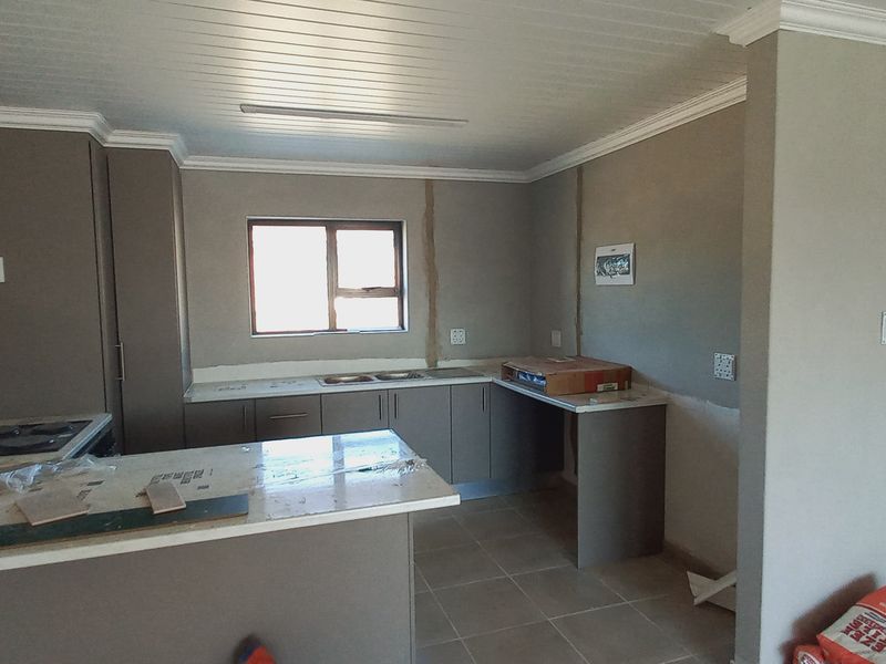 3 Bedroom House for sale in Albertinia - Photo 7