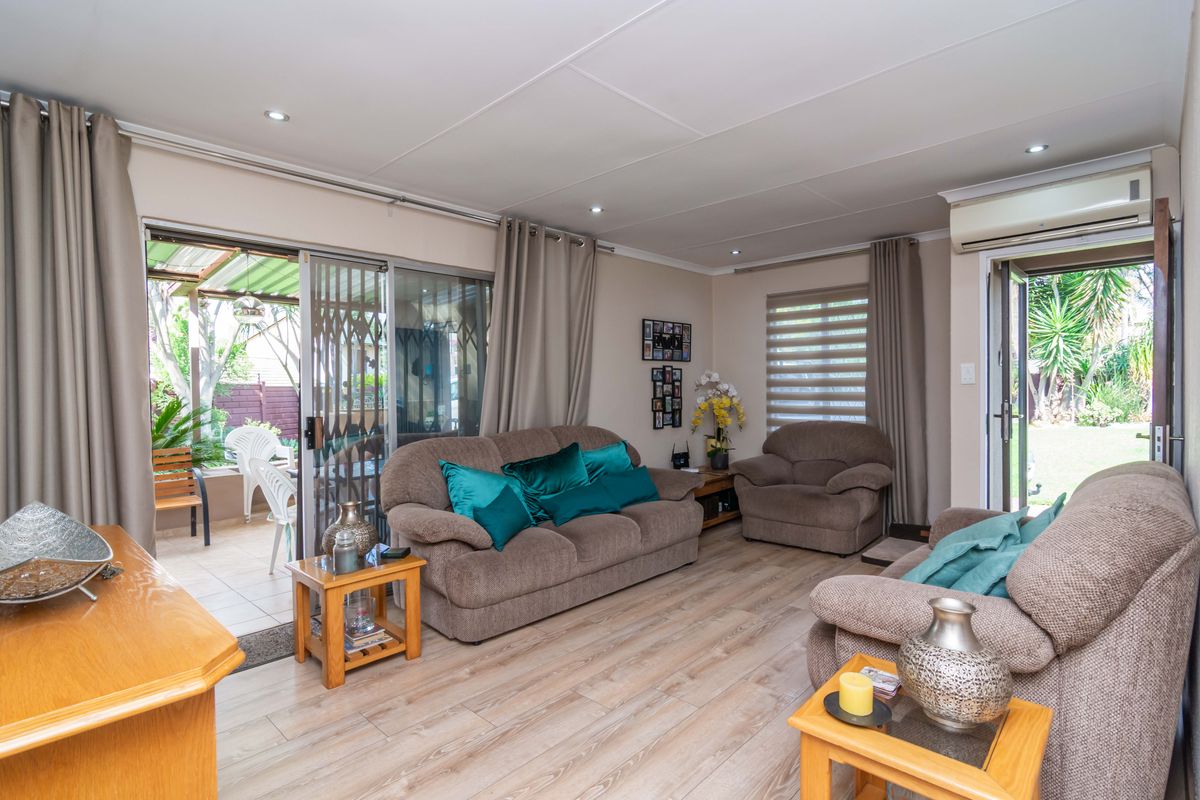 Neat as a Pin – Move Right In! - Photo 5