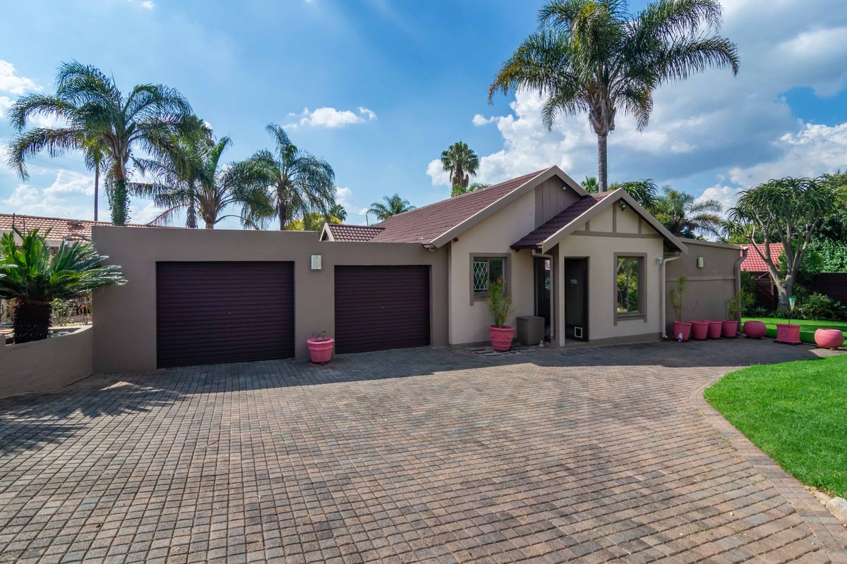 Neat as a Pin – Move Right In! - Photo 2