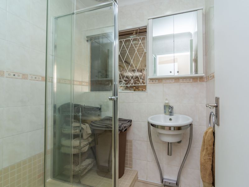 Neat as a Pin – Move Right In! - Photo 8