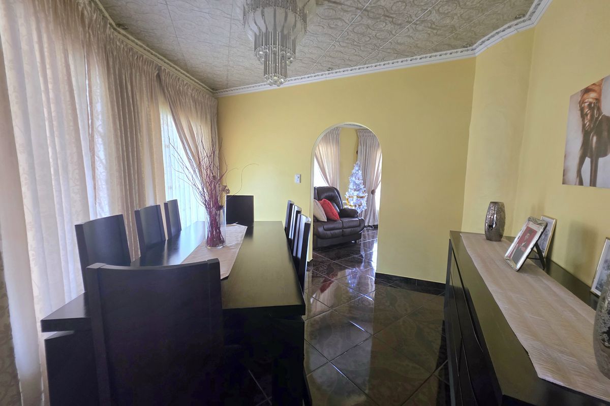 4 bedroom House - Photo 5