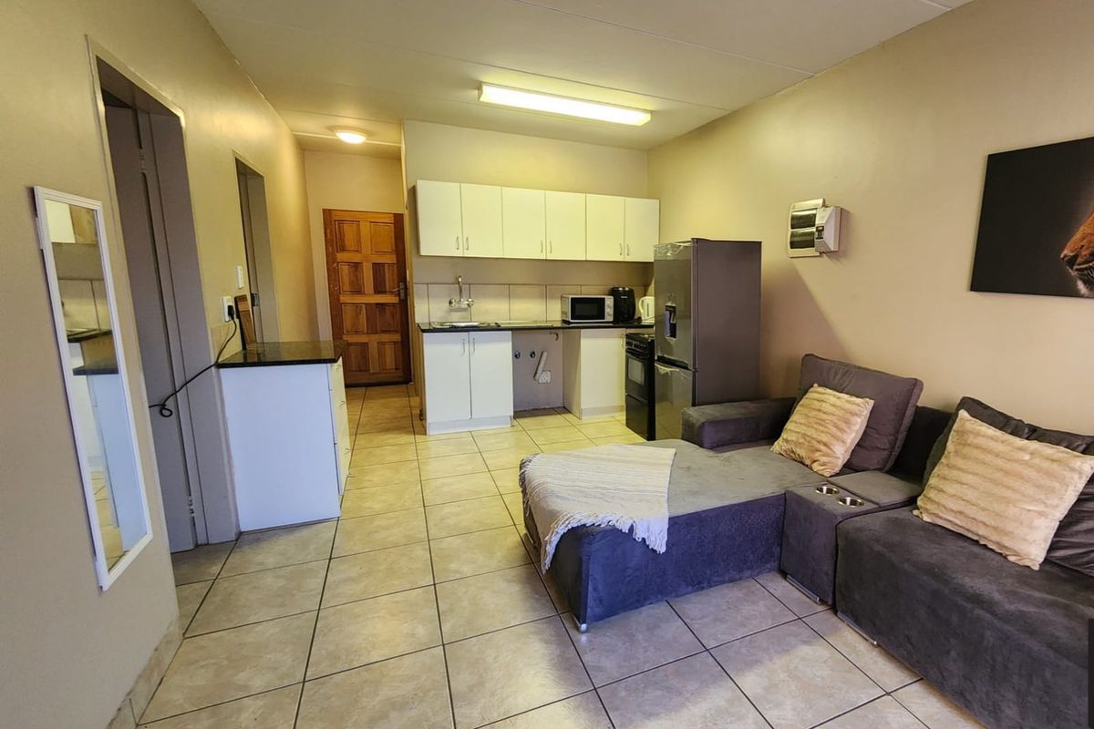 Two bedroom apartment for sale in Lower Bo-Dorp, Rustenburg—perfect for cozy living or investment! - Photo 5