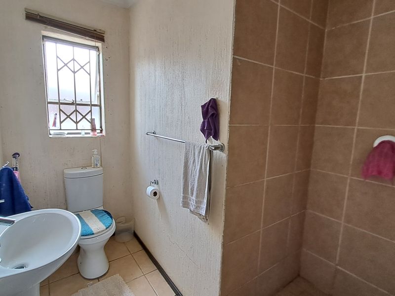 Perfect Starter Home – Move-In Ready & Affordable - Photo 6