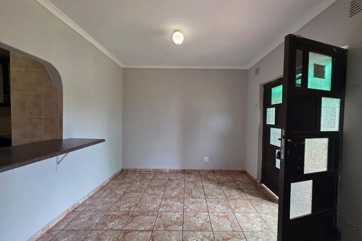 3 bedroom house - Photo 5