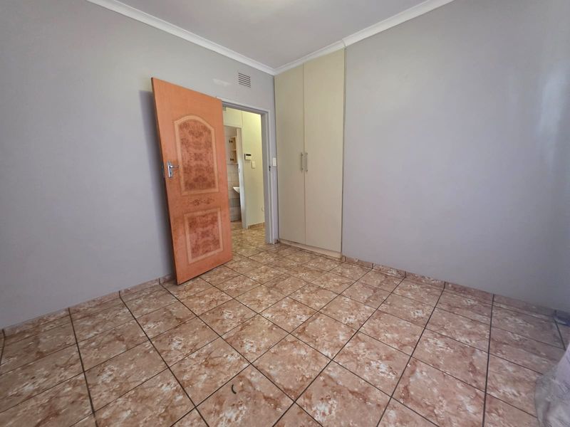 3 bedroom house - Photo 9