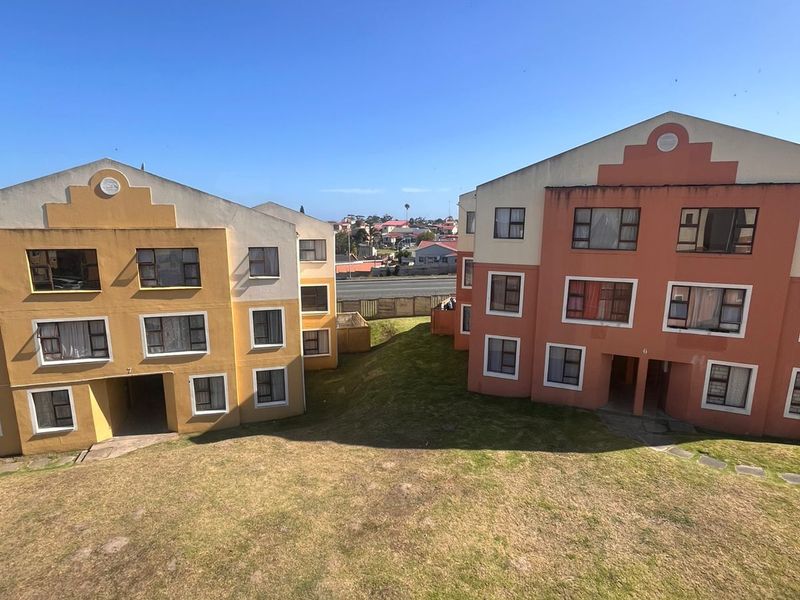 Convenient One-Bedroom Flat – Ideal Home or Investment - Photo 4