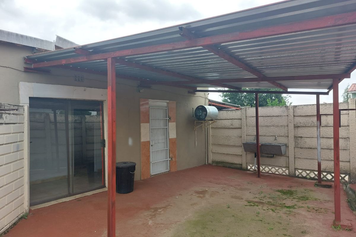 Well priced..  Ideal for students - Photo 2