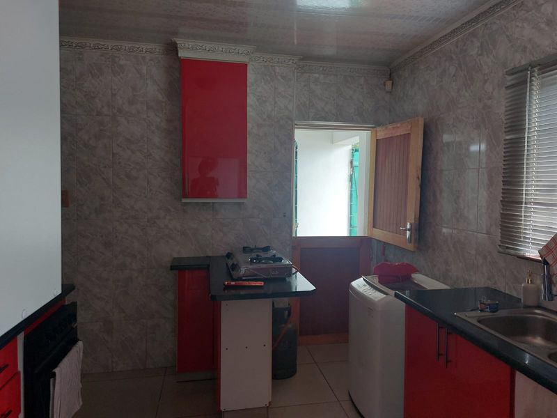 Well priced..  Ideal for students - Photo 6