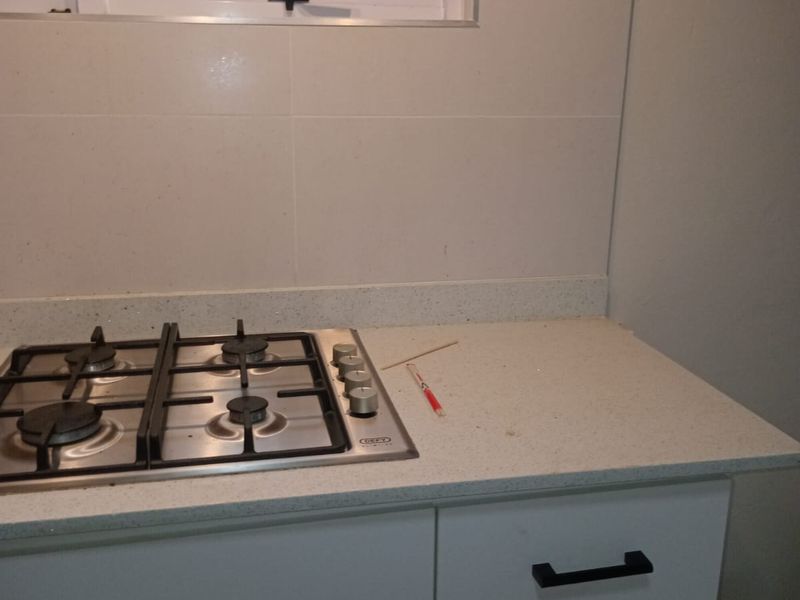 Hilton - 1 Bedroom Cottage to Rent - Photo 10