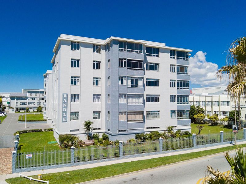 Prime Beachfront Investment Opportunity in Bandle Apartment Block - Photo 3