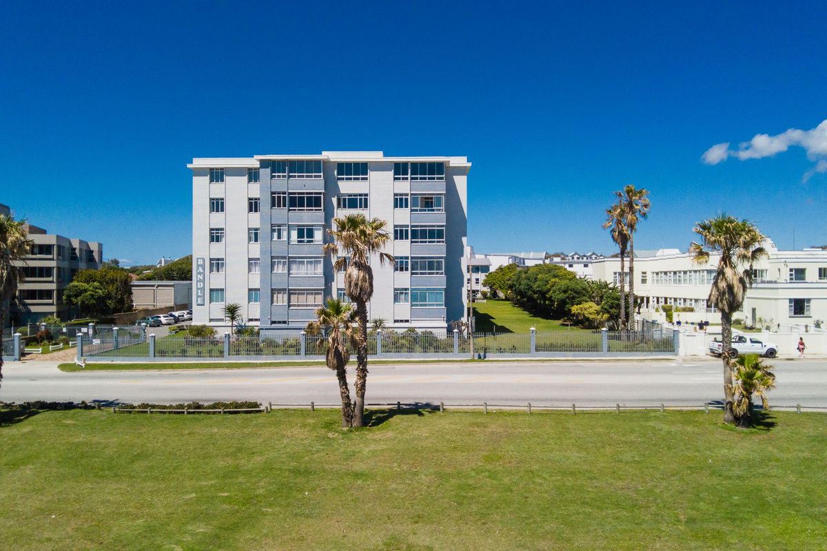 Prime Beachfront Investment Opportunity in Bandle Apartment Block - Photo 4