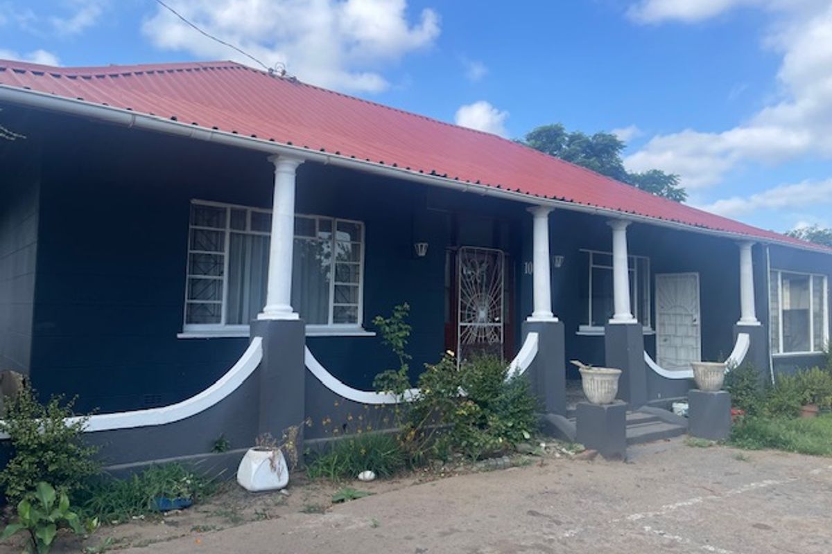 Character-Filled Farmhouse style with Flatlet & Prime Corner Position – Cambridge - Photo 5