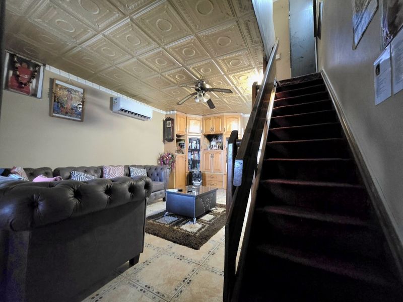 Cozy 2-bedroom home, perfect for first time home buyers!!!! - Photo 4