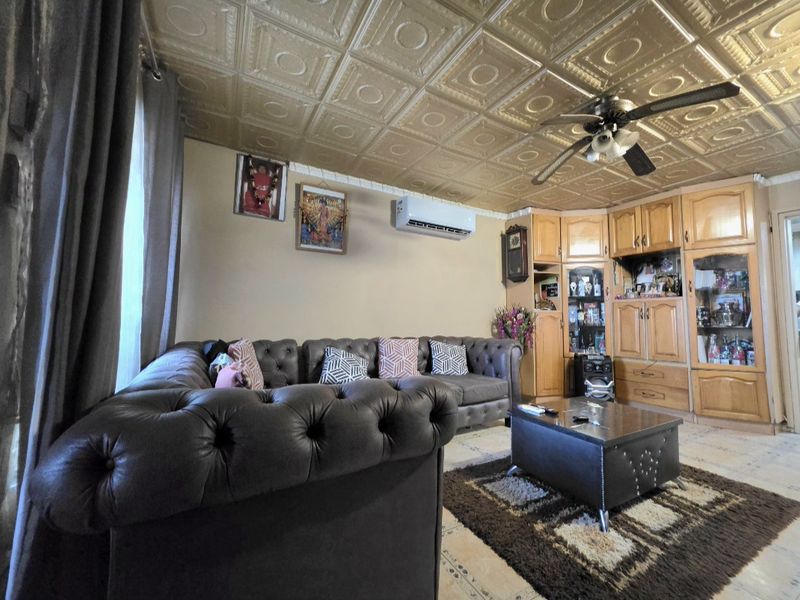 Cozy 2-bedroom home, perfect for first time home buyers!!!! - Photo 5