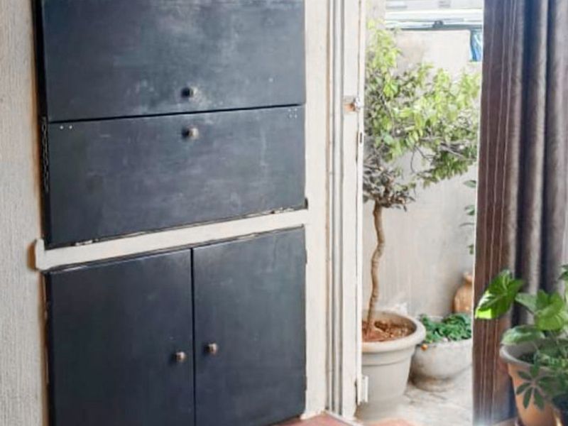 Stylish Secure Townhouse With Private Garden - Photo 10