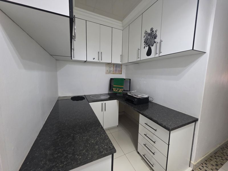 Modern, Move-In-Ready Family Home Near Empangeni Central - Photo 4